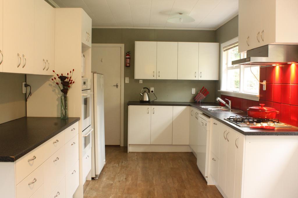 Tahuna Hills Guesthouse Nelson Buitenkant foto